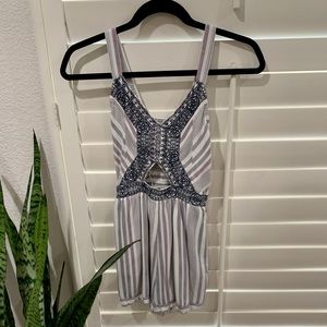 Summer embroider cut out romper ☀️